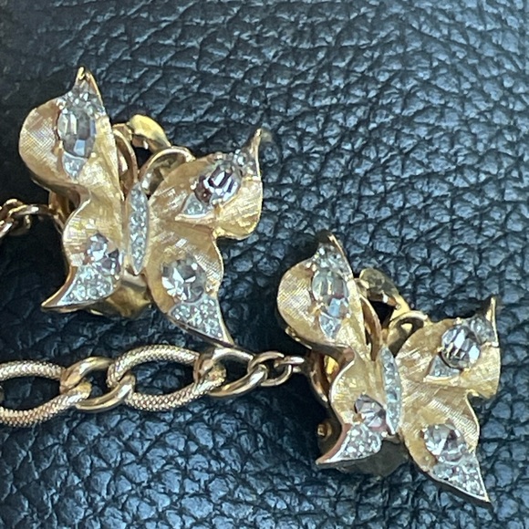 Crown Trifari Alfred Felipe weater clips rare vintage